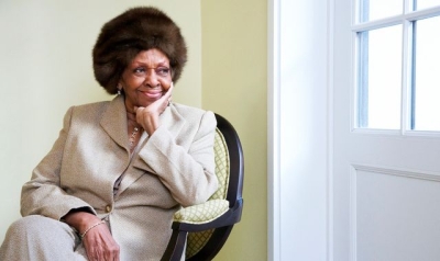 Whitney Houston&#039;s mother, Grammy winner Cissy Houston, dies