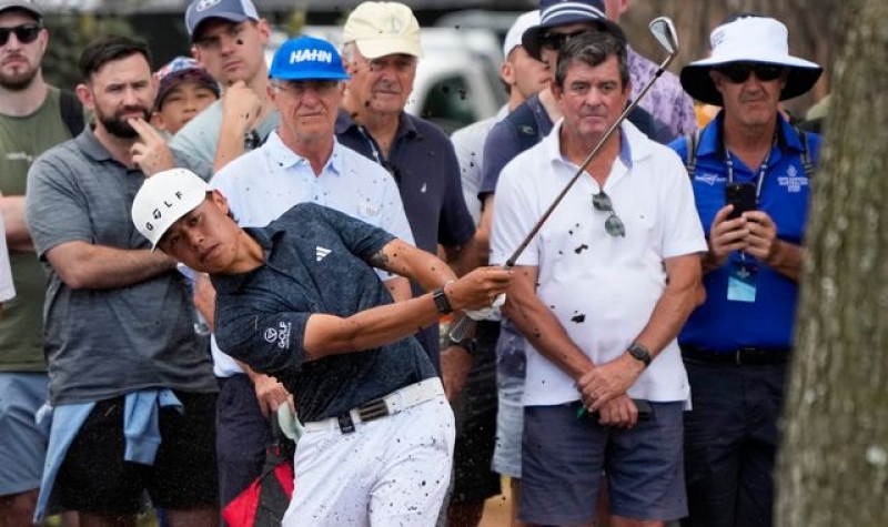 Australian golfer Jeffrey Guan loses sight in one eye after freak playing accident