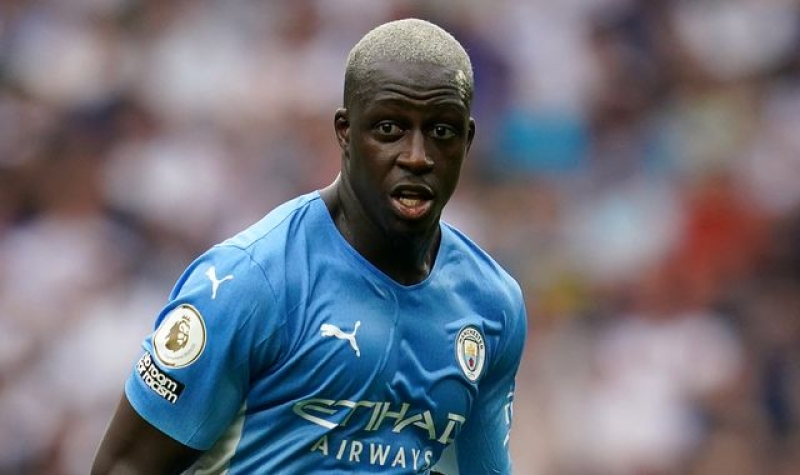 Benjamin Mendy tells Manchester City &#039;do the honourable thing&#039; after club ordered to pay him &amp;#163;8.5m