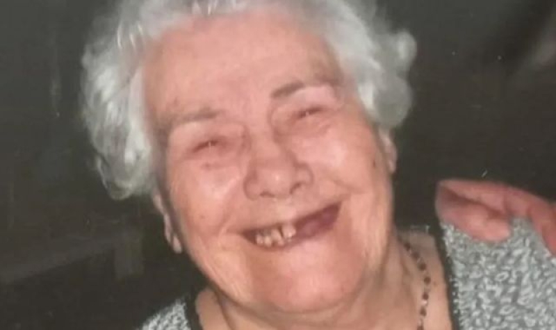 Scottish family given stranger&#039;s ashes after mother&#039;s death