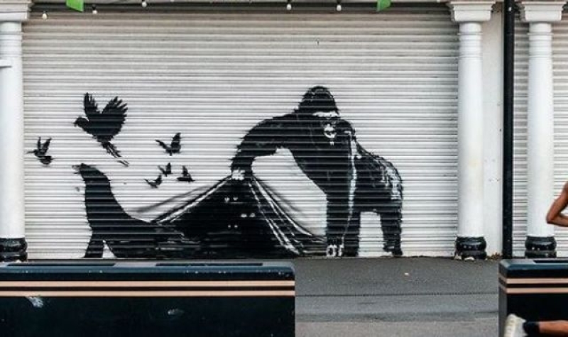 New Banksy pops up at London Zoo - could this be the last?