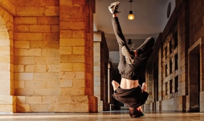 Breakdancers warned repetitive headspins could give them a &#039;cone-head&#039;