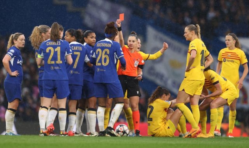Chelsea  boss Emma Hayes on Kadeisha Buchanan's red card: 'Worst decision in history of Women's Champions League'