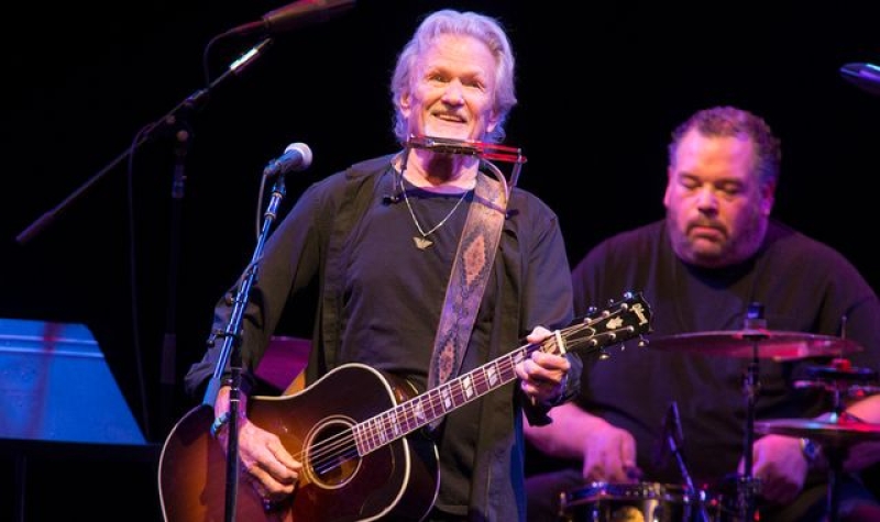 Kris Kristofferson: Country music legend and A Star Is Born actor dies