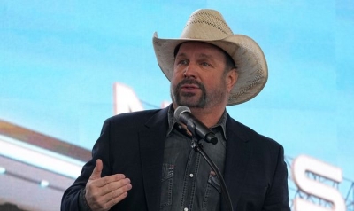 Garth Brooks: Country music star accused of rape by former hair and make-up artist in lawsuit 