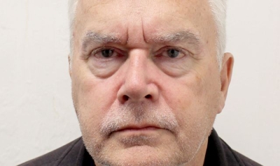 Huw Edwards: Former BBC presenter given suspended sentence over indecent images of children