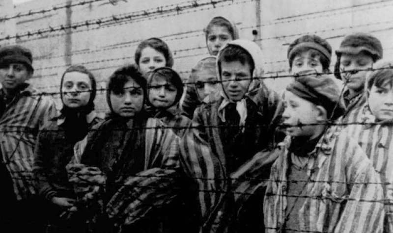 Pupils to &#039;talk&#039; to 3D Holocaust survivors with artificial intelligence technology 