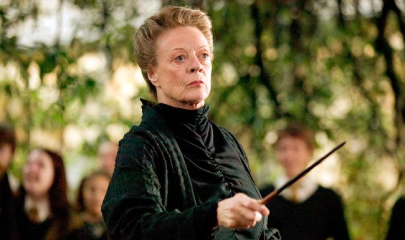 The King leads tributes to &#039;national treasure&#039; Dame Maggie Smith after Harry Potter star dies aged 89