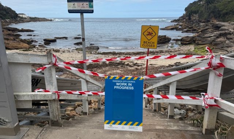 Mystery tar balls wash up on Sydney beaches forcing seven to close