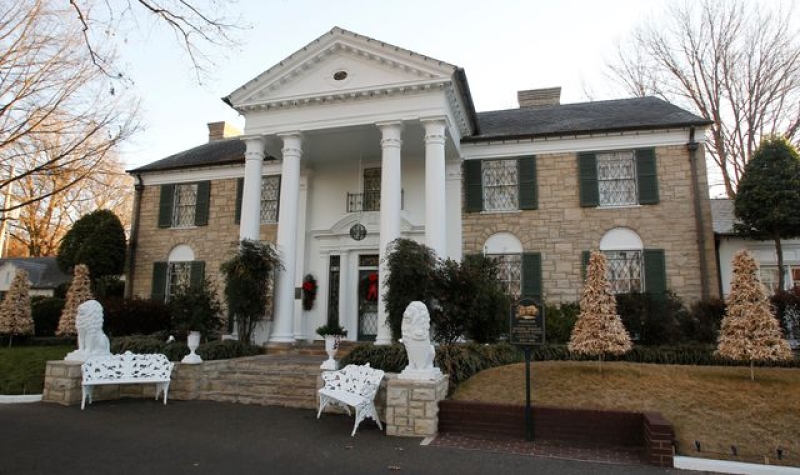 Woman charged over alleged scheme to fraudulently sell Elvis Presley&#039;s former home Graceland